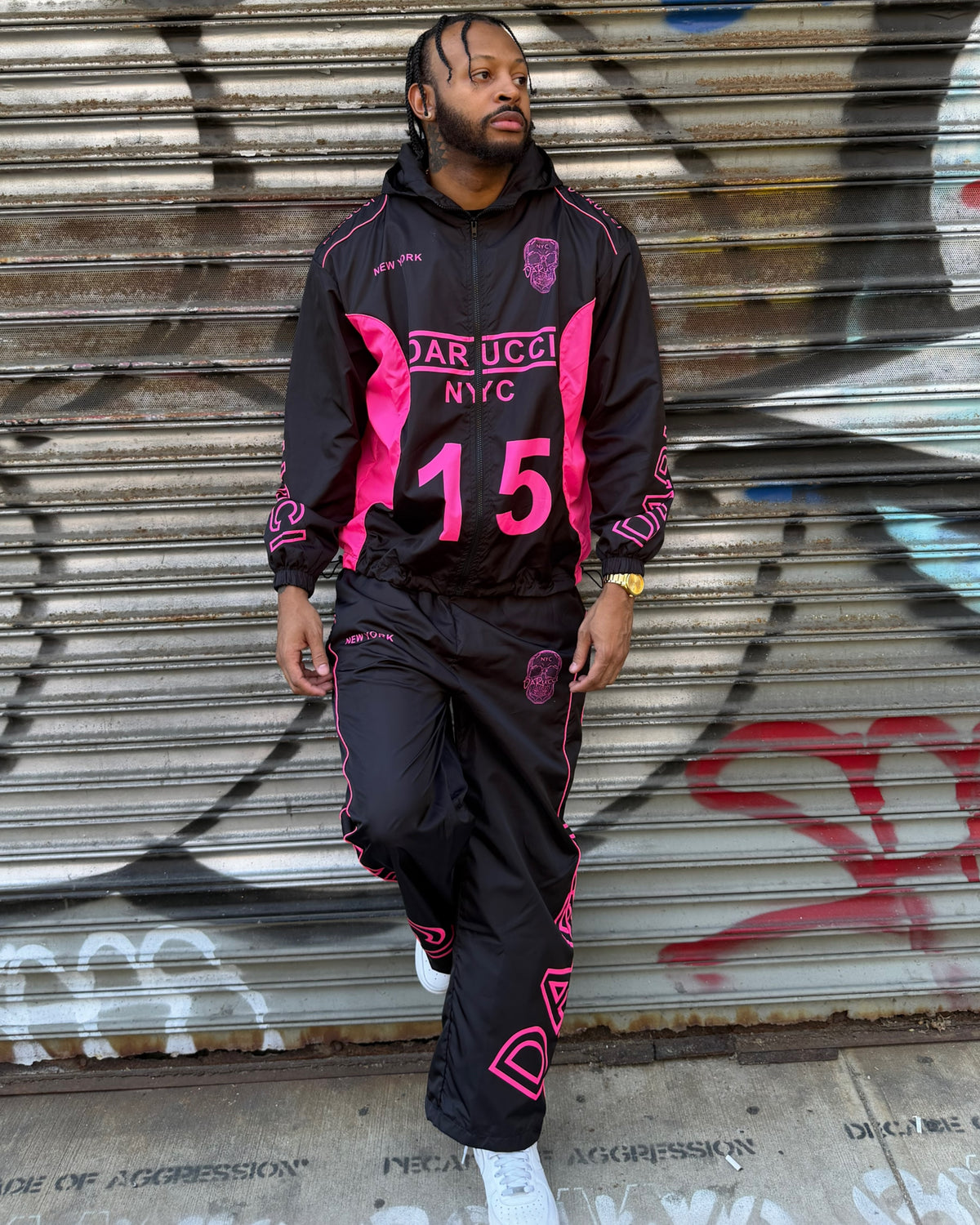 MEN WINDBREAKER- BLACK & NEON PINK