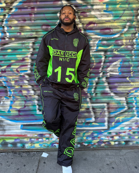 MEN WINDBREAKER- BLACK & NEON GREEN