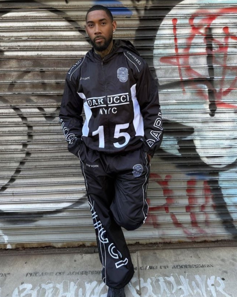 MEN WINDBREAKER- BLACK & WHITE