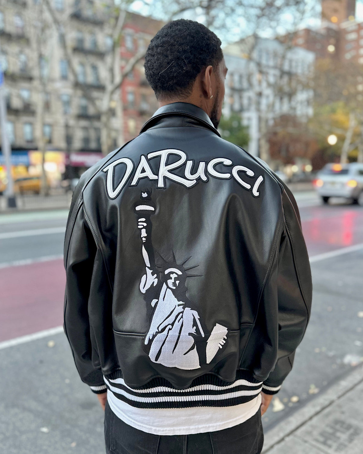 DARUCCI SIGNATURE- BLACK LEATHER (LADY)