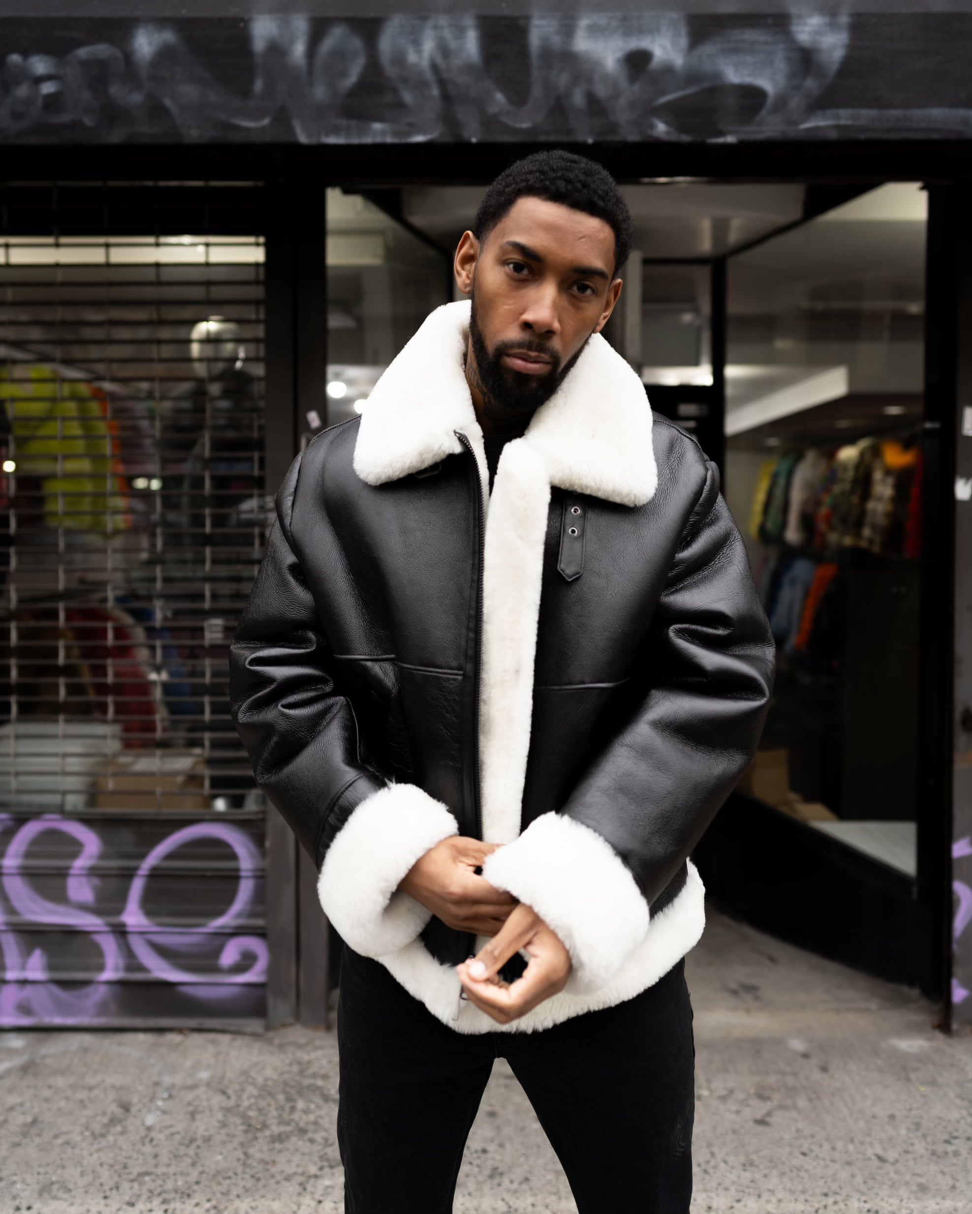MEN SHEARLING-  KANAN B3 BLACK & WHITE