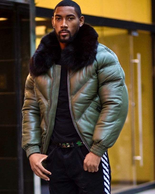 MEN V BOMBER- OLIVE GREEN ( BLACK FUR)