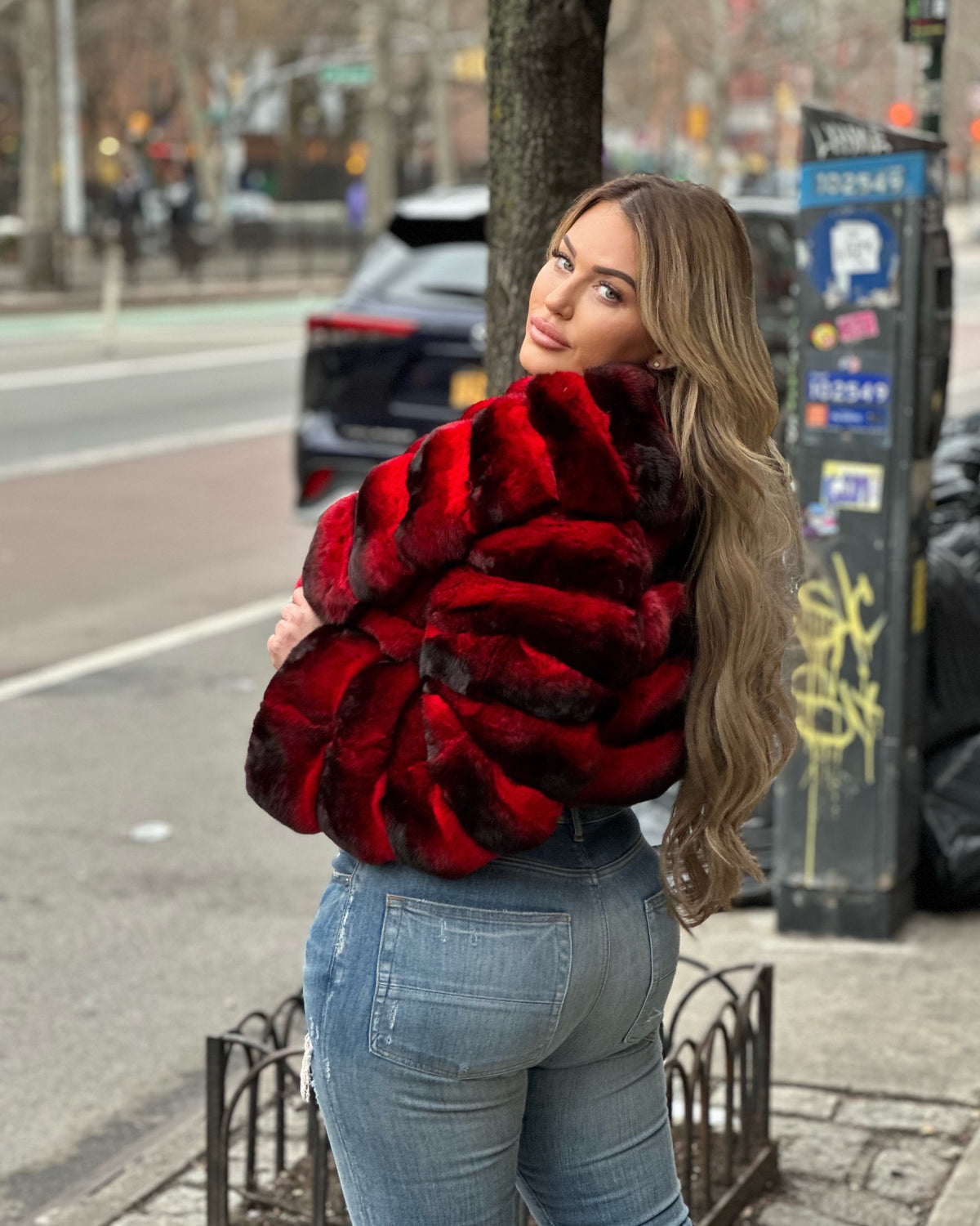 WOMEN -  RED CROP TOP CHINCHILLA