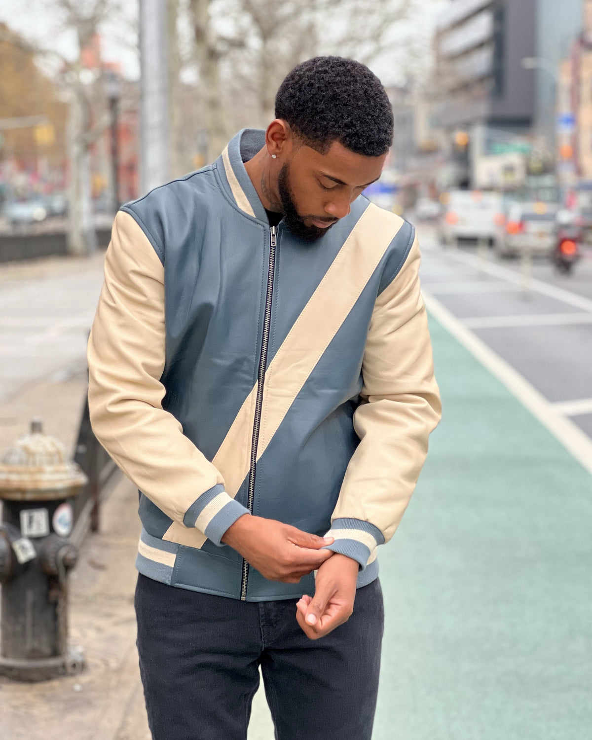 MEN BASEBALL STYLE JACKET- GREY AND OFF WHITE